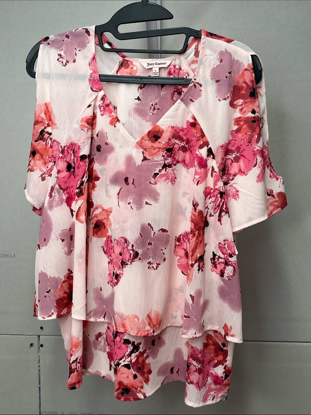 Juicy Couture Pink & Coral Floral Cold-Shoulder Blouse